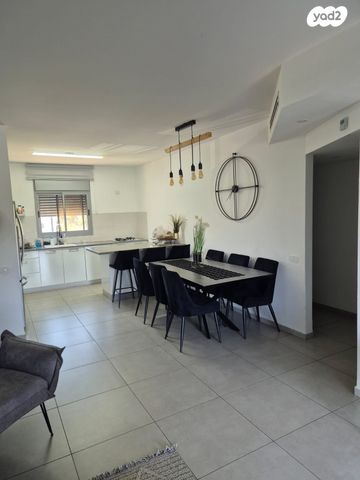 דירה, שקמים ואגמים, אשקלון