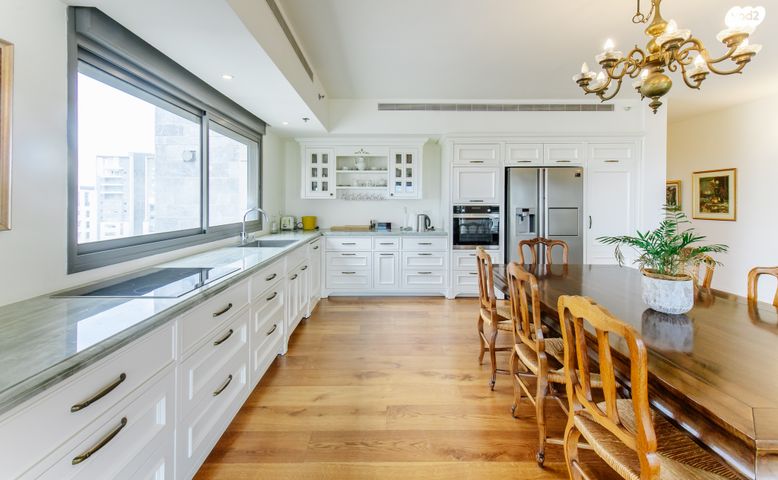 גג/ פנטהאוז, מתחם 1200, הוד השרון