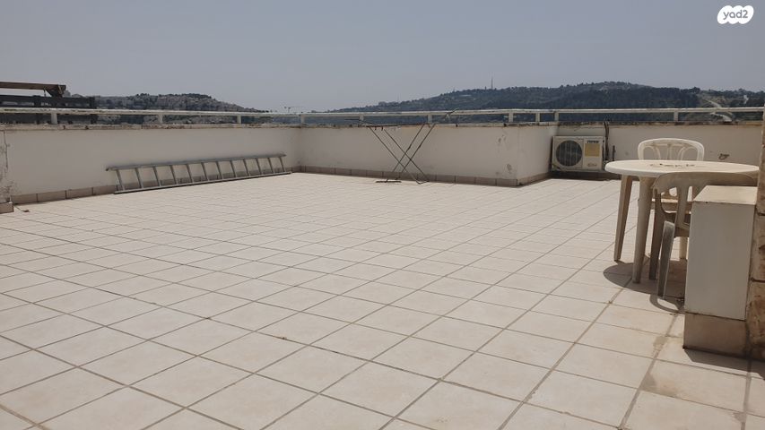 גג/ פנטהאוז, אריה דולצ'ין, גבעת משואה, ירושלים