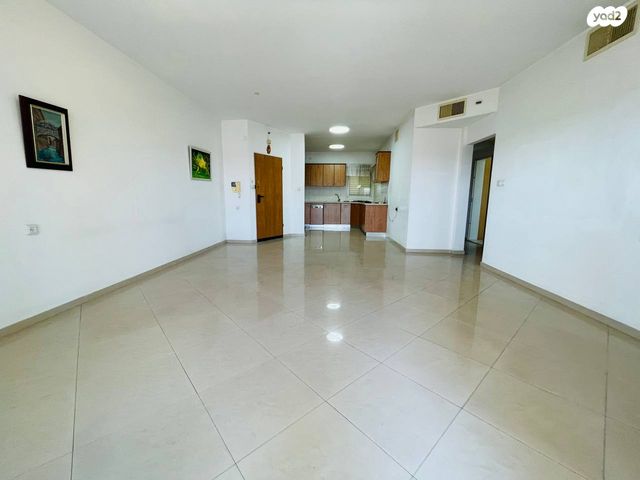 דירה, גולדה מאיר, קרית אילון, חולון