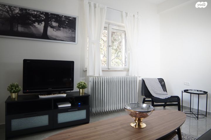 דירה, שדרות בן מיימון, רחביה, ירושלים