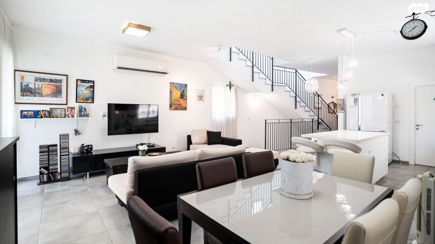 בית פרטי/ קוטג', מרדכי שמואלביץ הלוי 37, נווה גן, פתח תקווה