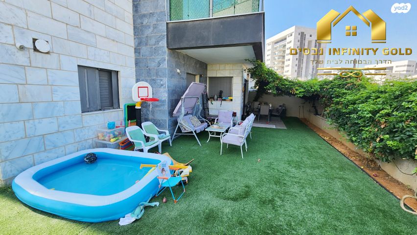 דירת גן, כלנית, הפרחים, חריש