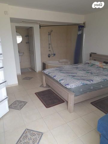 תיירות ונופש, הבנים, מנחמיה