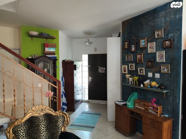 דו משפחתי, הברכה, אחוזה ירוקה, פרדס חנה כרכור