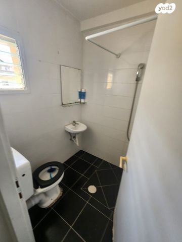 דירה, דרך עכו חיפה 172, מרכז העיר, סביניה, הוותיקה, קרית ביאליק