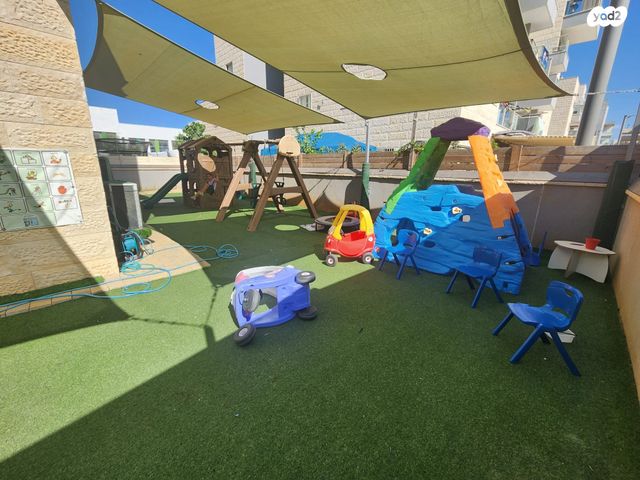 דירת גן, אלה, החורש, חריש