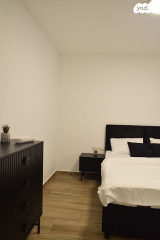 דירת גן, ברנר 6, לב תל אביב, לב העיר צפון, תל אביב יפו