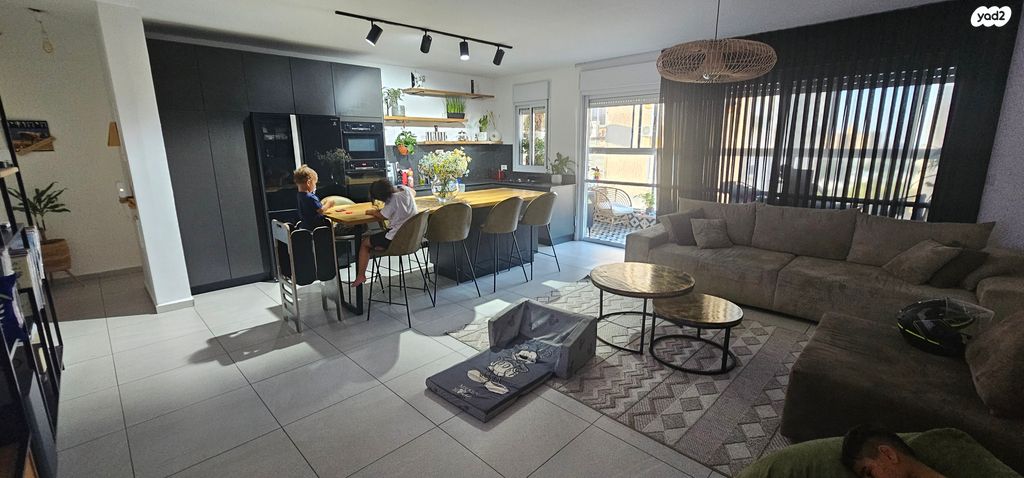 אריה בן אליעזר 