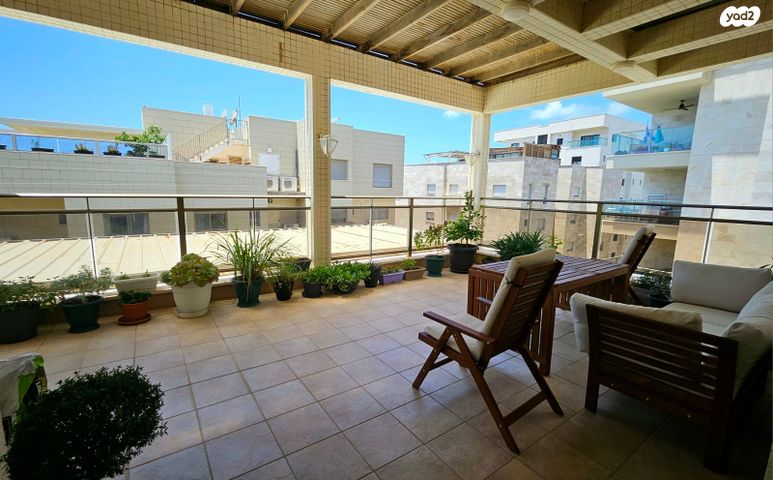 גג/ פנטהאוז, ז'בוטינסקי 45, עיר, מרכז העיר, נהריה