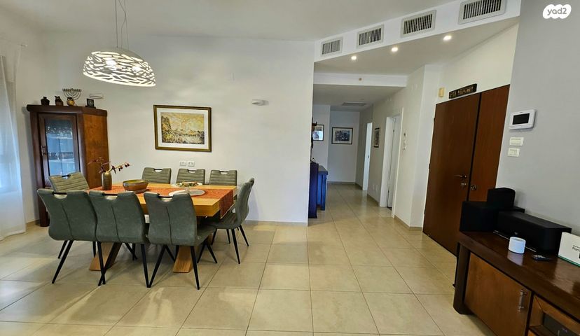 גג/ פנטהאוז, ז'בוטינסקי 45, עיר, מרכז העיר, נהריה