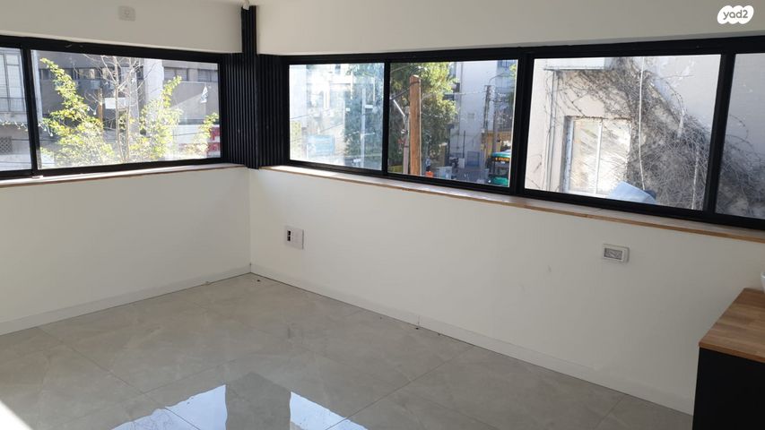 משרדים, סוקולוב 77, אגרובנק, חולון