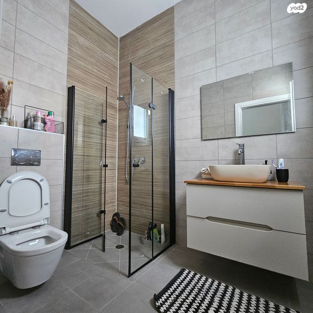 דירת גן, נווה שרון / שער העיר, נתיבות