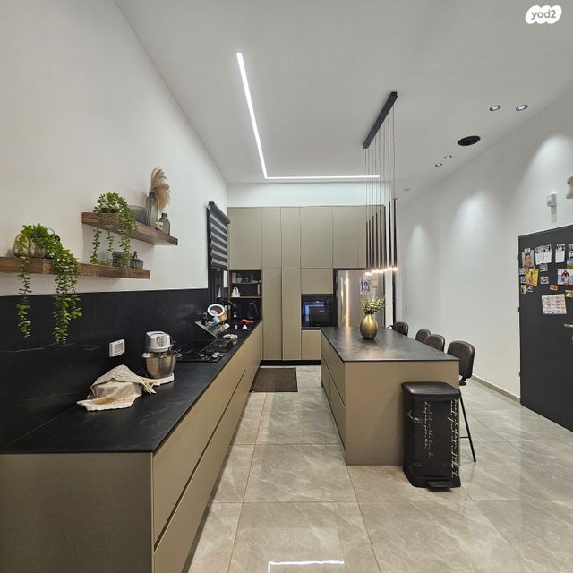 דירת גן, נווה שרון / שער העיר, נתיבות