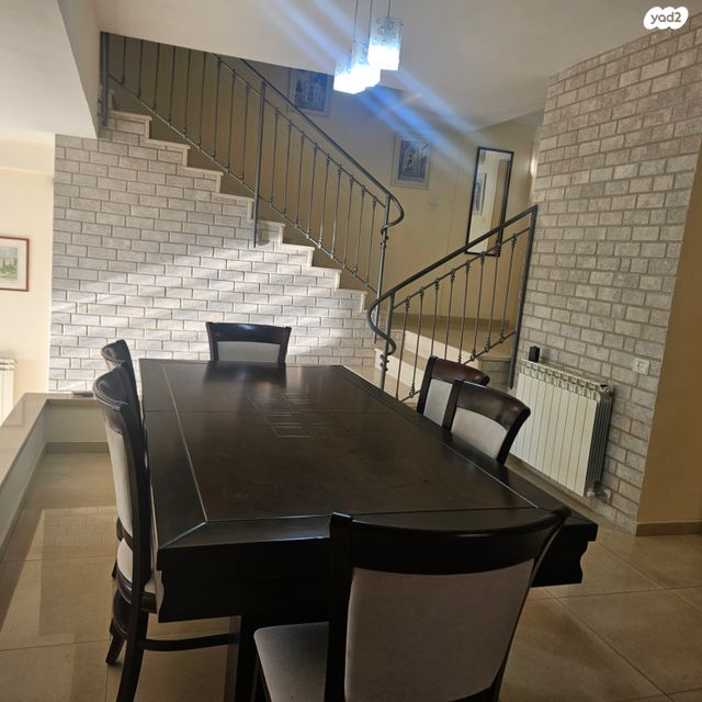 בית פרטי/ קוטג', קרית יערים, גבעת זאב