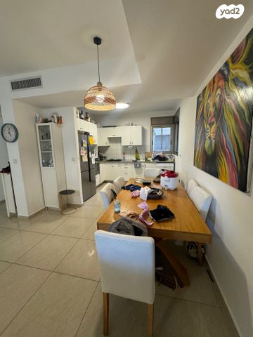 דירה, אבא קובנר, כוכב הצפון, תל אביב יפו