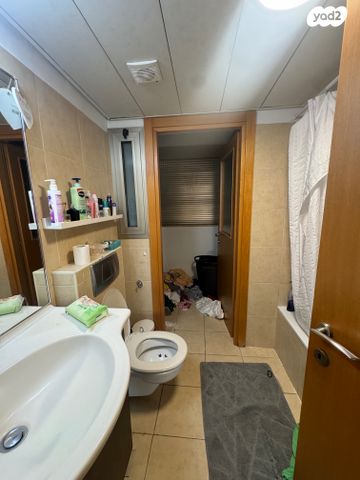 דירה, אבא קובנר, כוכב הצפון, תל אביב יפו