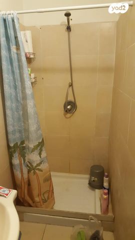 משרדים, יצחק שדה, מונטיפיורי, הרכבת, תל אביב יפו