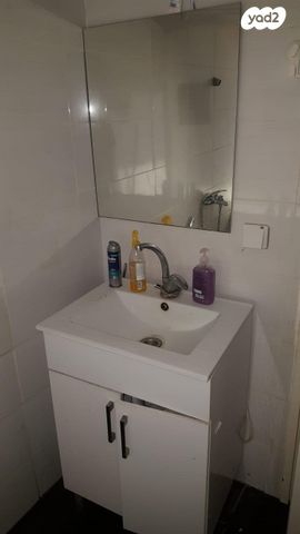 משרדים, יצחק שדה, מונטיפיורי, הרכבת, תל אביב יפו