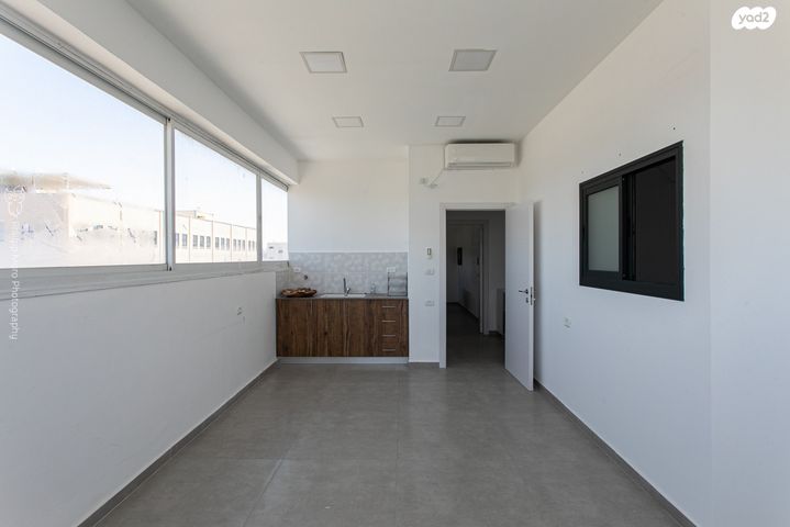 משרדים, יעקב מושלי, צ'ק פוסט, מכון טיהור, מפרץ חיפה, חיפה