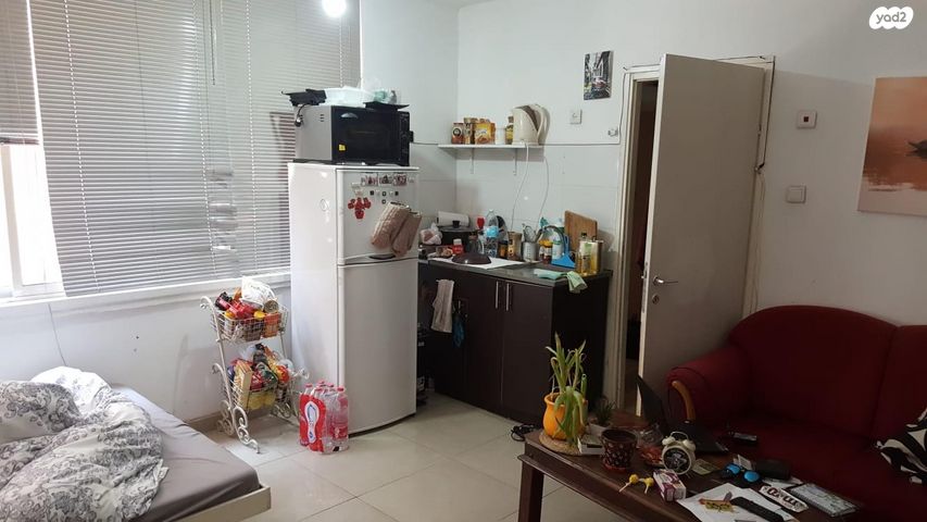 משרדים, יצחק שדה, מונטיפיורי, הרכבת, תל אביב יפו