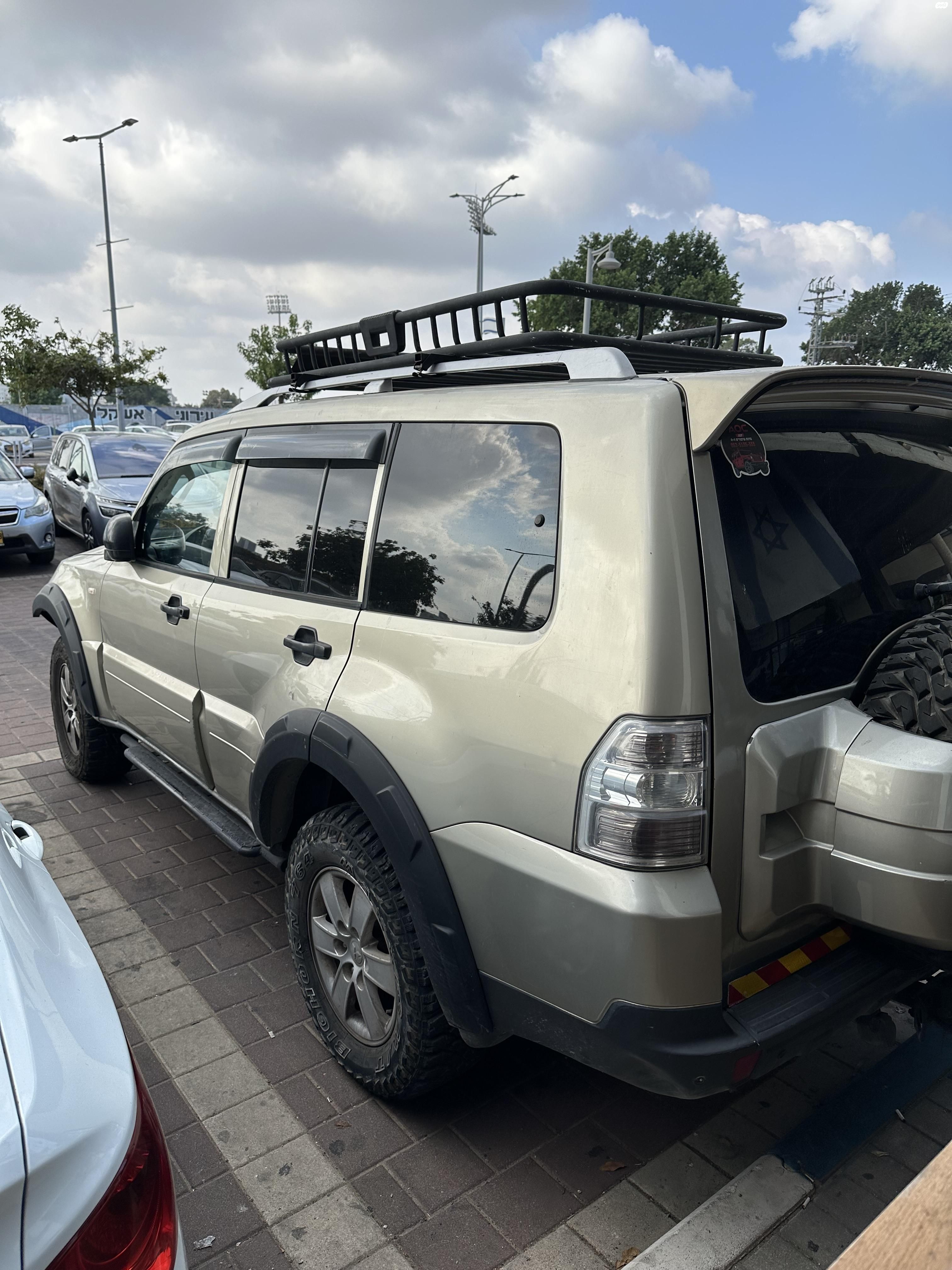 מודעת רכב מיצובישי פג'רו