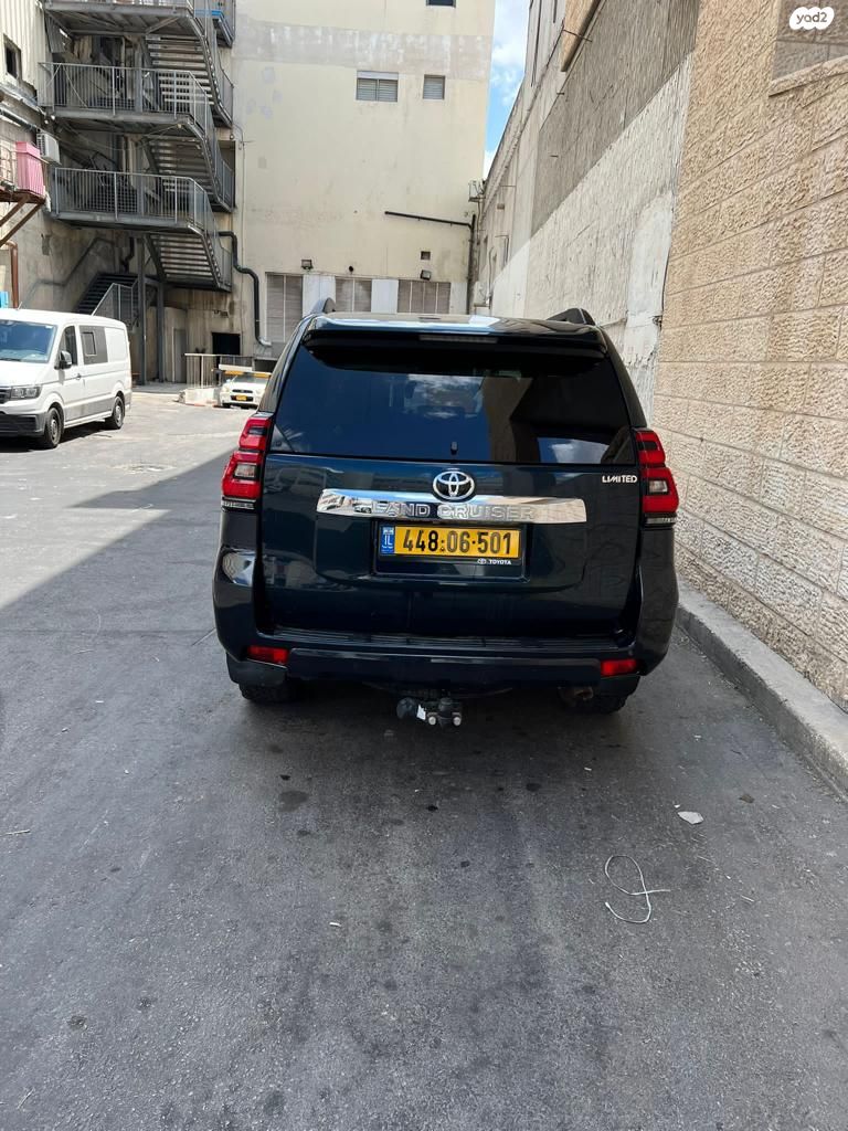 מודעת רכב טויוטה לנד קרוזר