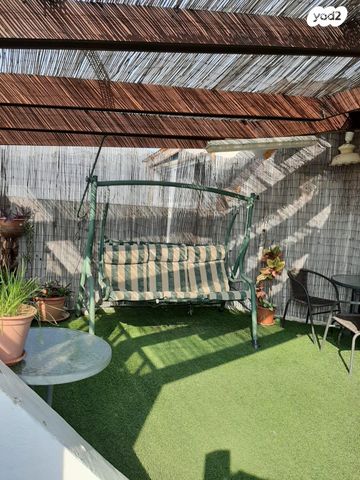 דירה, הגאונים 14, ג'סי כהן, חולון