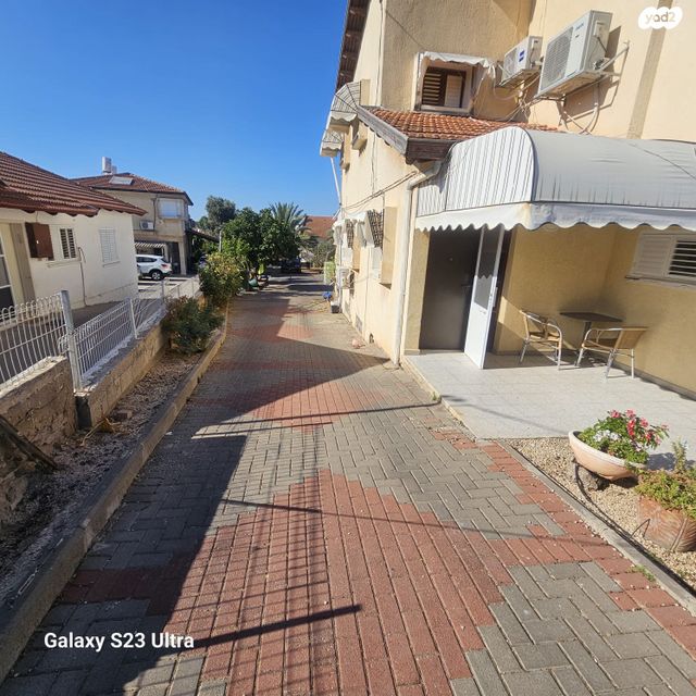 דו משפחתי, גדרה