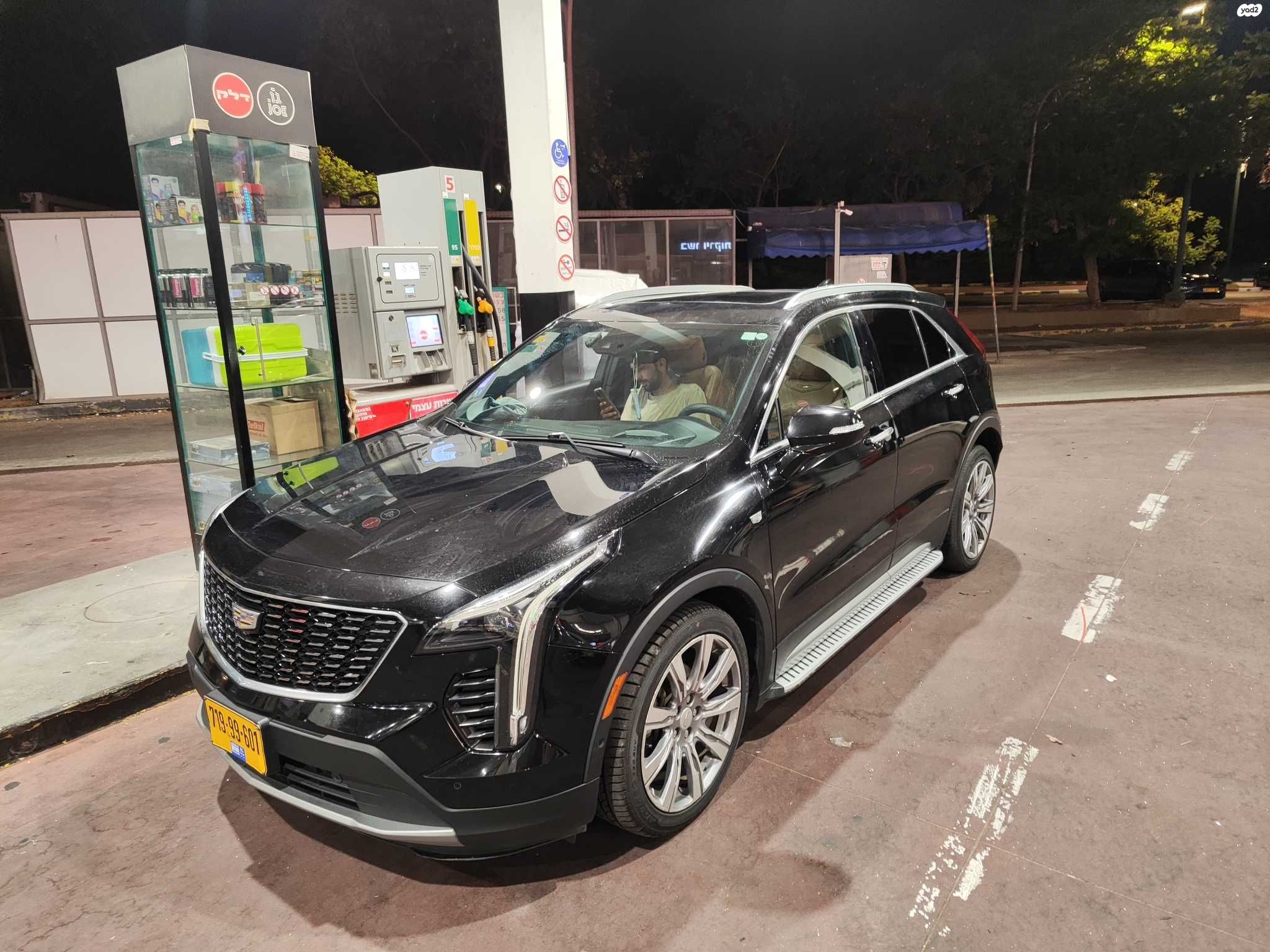 מודעת רכב קאדילק XT4