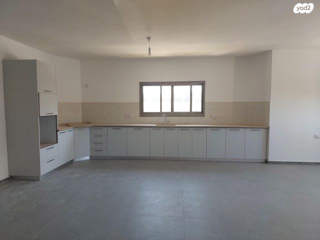 גג/ פנטהאוז, שרעבי יעקב סעדיה 1, נווה מרמורק, רחובות