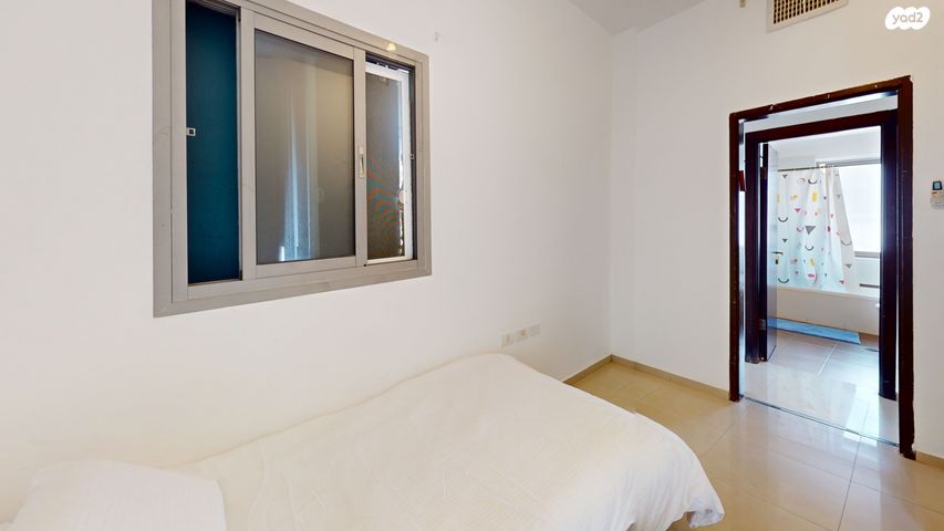 דירה, הרב יצחק בראשי, מחנה יהודה - לב העיר, ירושלים