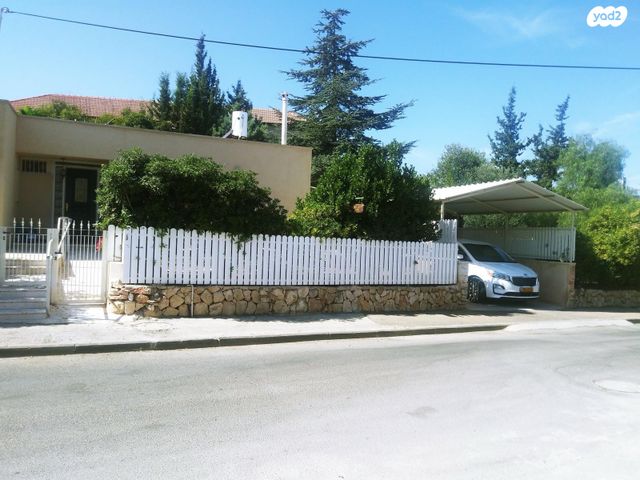 משק חקלאי/ נחלה, אורה