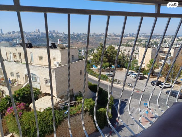 דירה, יוסף שכטמן, ירושלים