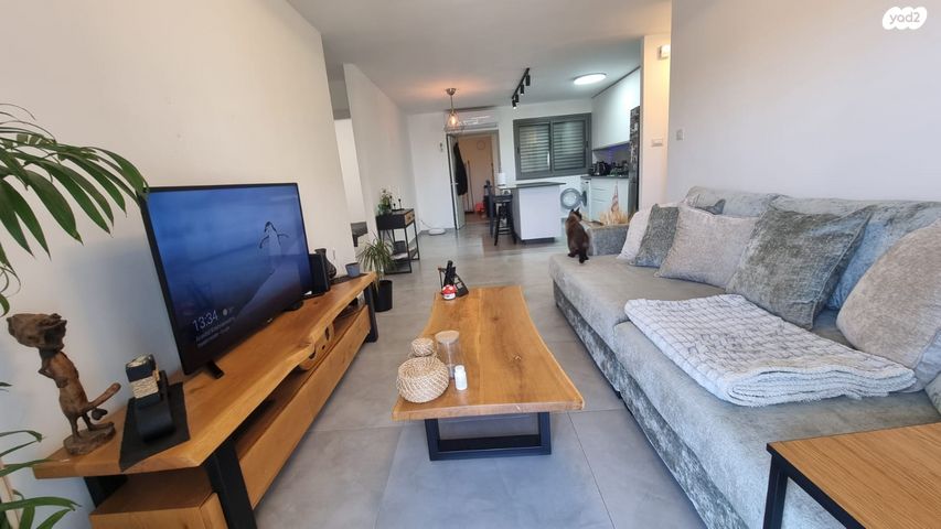 מעפילי אגוז 88