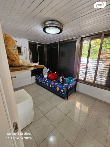 דו משפחתי, בית דגן