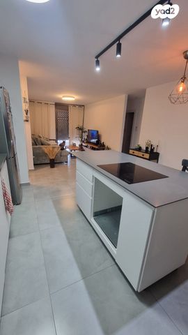 דירה, מעפילי אגוז 88, נווה חן, תל אביב יפו