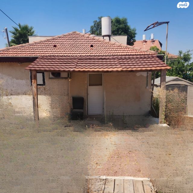 בית פרטי/ קוטג', יחיא אביץ, הרקפות, ראש העין