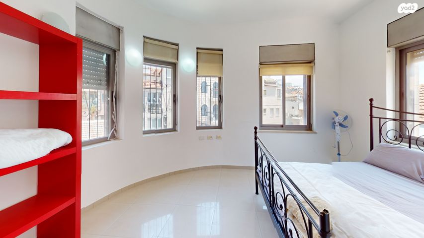 דירה, הרב יצחק בראשי, מחנה יהודה - לב העיר, ירושלים