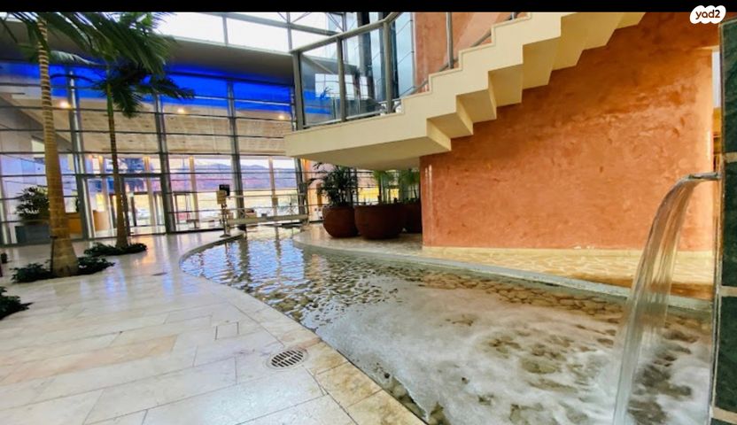 סאבלט, מרינה, הרצליה