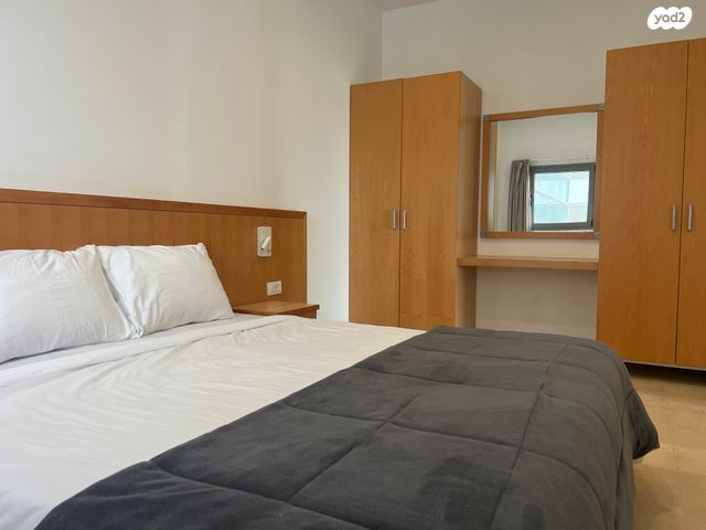 סאבלט, מרינה, הרצליה