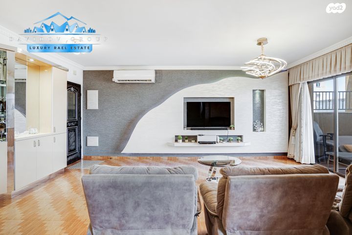 דופלקס, חולון