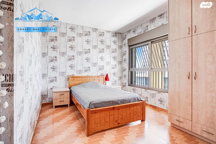 דופלקס, חולון