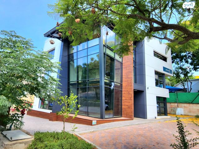 חנויות/ שטח מסחרי, בנה ביתך, קדימה צורן