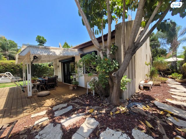 בית פרטי/ קוטג', בת חפר