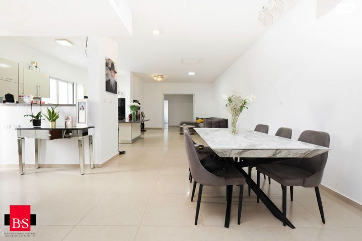 בית פרטי/ קוטג', רמת חן ובן ציון, נתניה