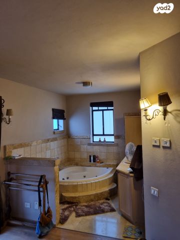 בית פרטי/ קוטג', הלוויים, הדר, הוד השרון