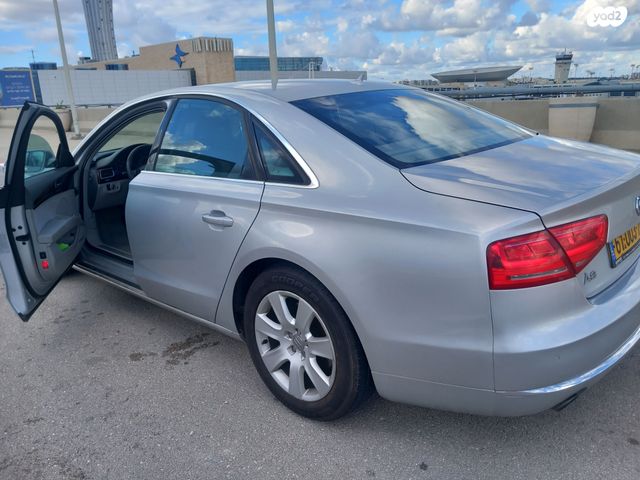 מודעת רכב אאודי A8