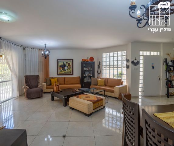 דו משפחתי, חרובים, סביוני ים, קרית ים