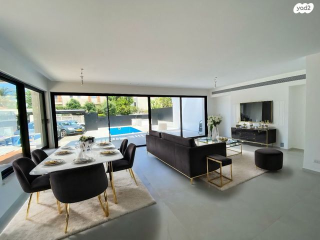 בית פרטי/ קוטג', הנשיא יצחק בן צבי, נוף ים, הרצליה